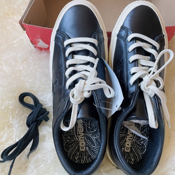 Converse one star leather sneaker unisex Men size 6 women size 8 - Picture 2 of 6